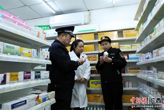 賀州平桂公安聯合市場監管部門強化麻精藥品管控 筑牢企業安全生產防線